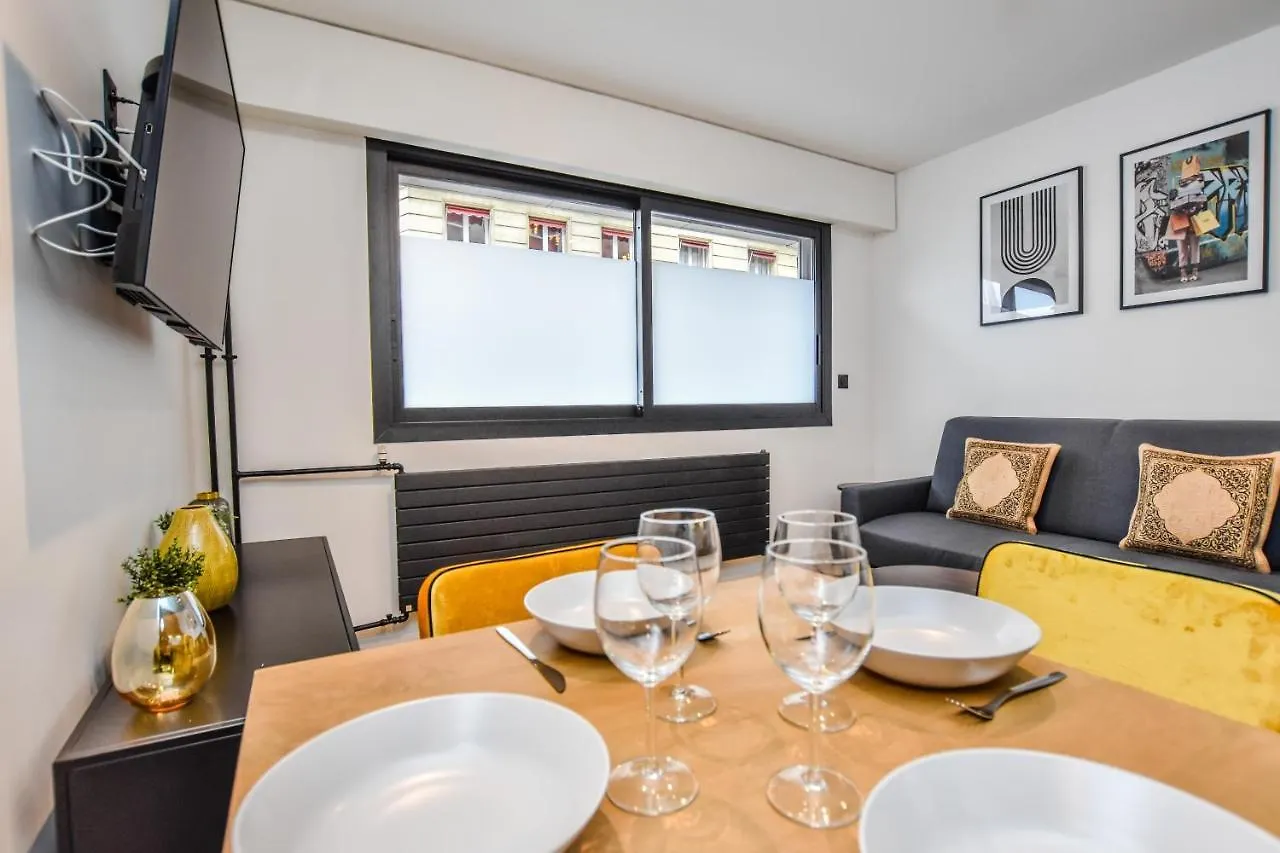 Appartement CMG Porte Maillot/ Saint-Ferdinand à Paris